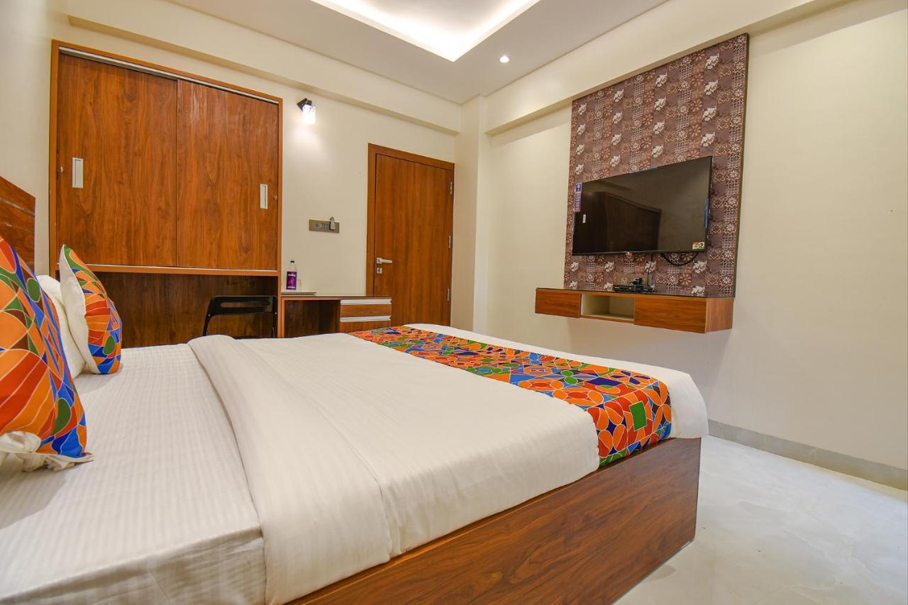 Fabhotel Gaurav Galaxy Pune Exterior photo